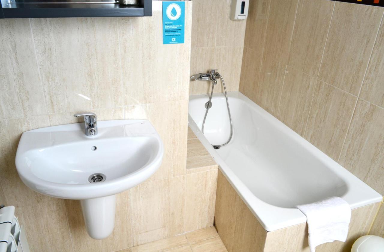 Hotel Alda Estacion ויגו מראה חיצוני תמונה